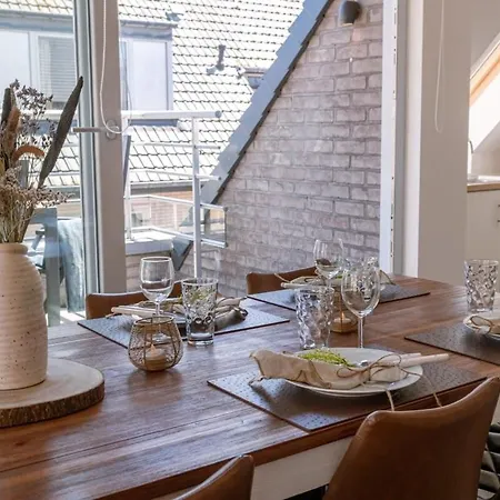Lejlighed Huswell - Centrally Located With Sunny Terrace